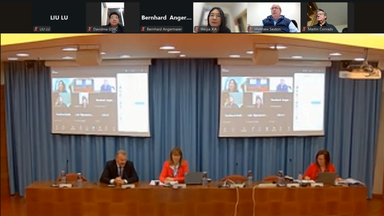 2025103012 2025103012