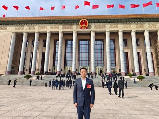 【两会声音】全国人大代表何小鹏：加快构建人形机器人智能化标准体系